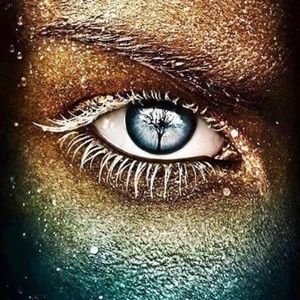 Meet your Posher, April